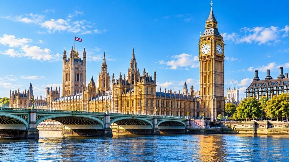 Big Ben and the Houses of Parliament beside the River Thames